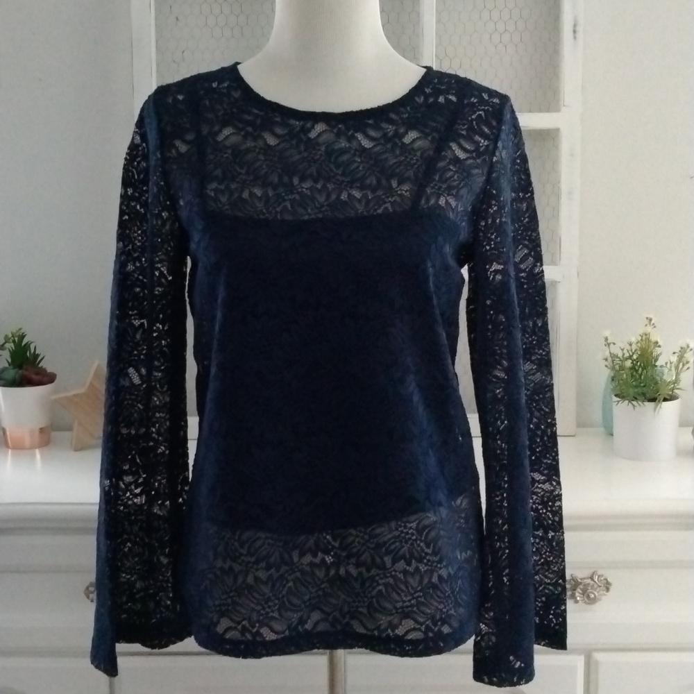Banana Republic Navy lace bell sleeve lined top NWOT